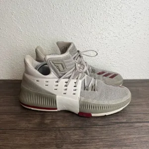 Adidas Dame 3‎ West Campus Grey Burgundy Basketball Shoes Mens Size 9.5 BW0326