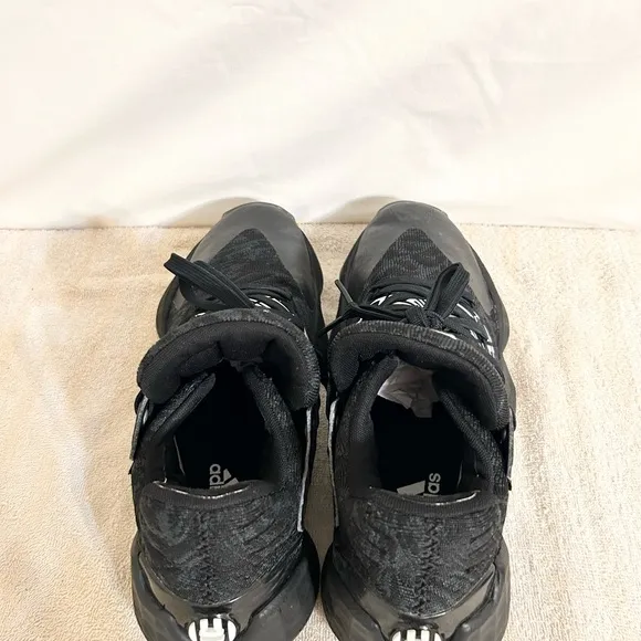 Adidas Harden Vol. 4 Black/White size 9.5 MEN’S BASKETBALL SHOES