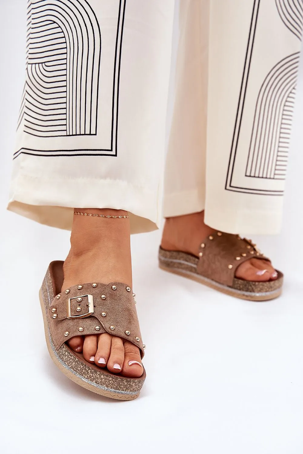 Flip-flops Step in style