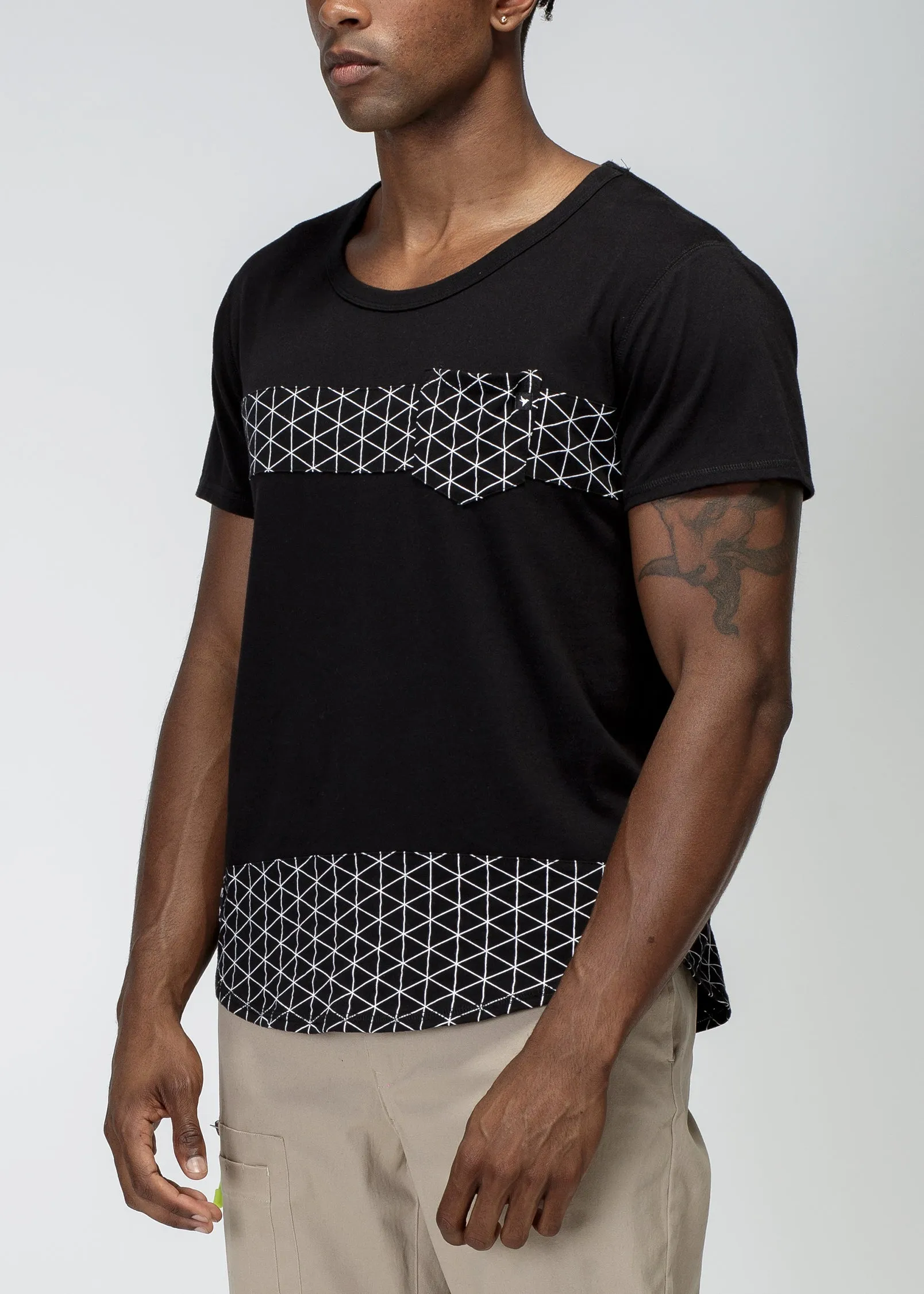 Konus Men's Contrast Pocket Scallop Tee