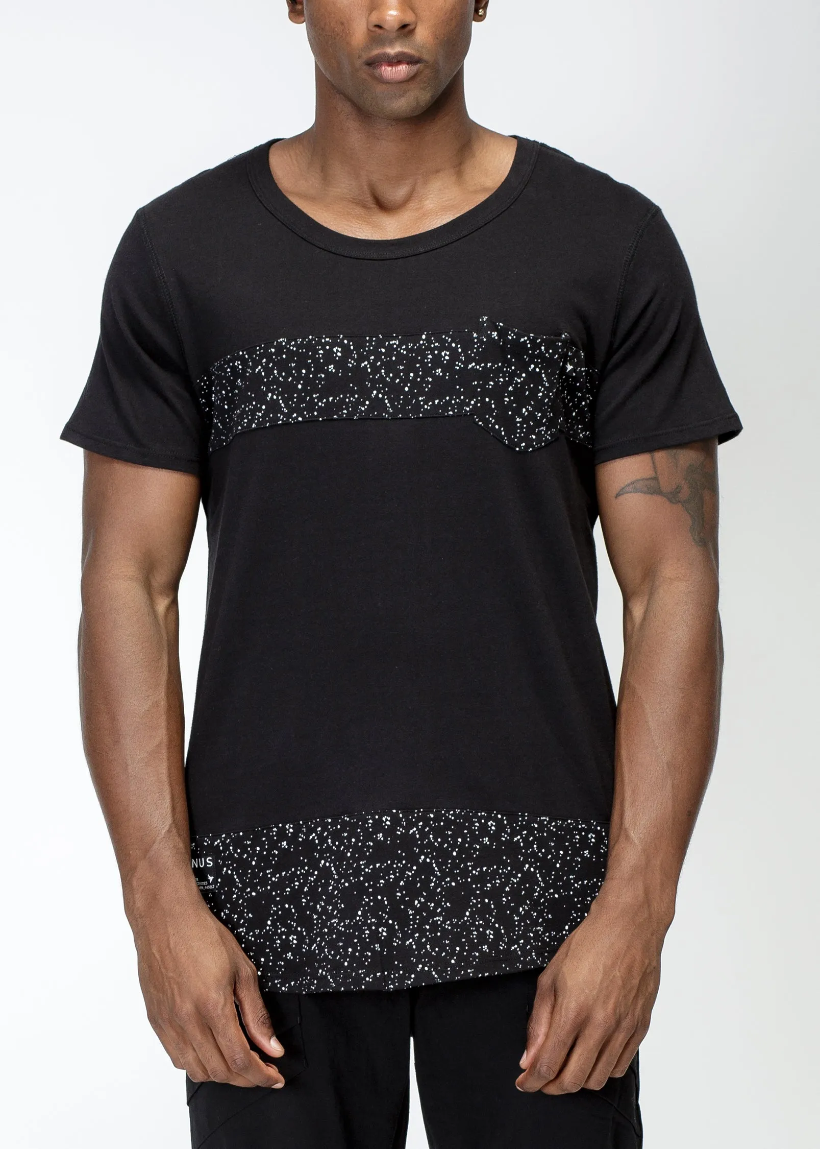 Konus Men's Contrast Pocket Scallop Tee