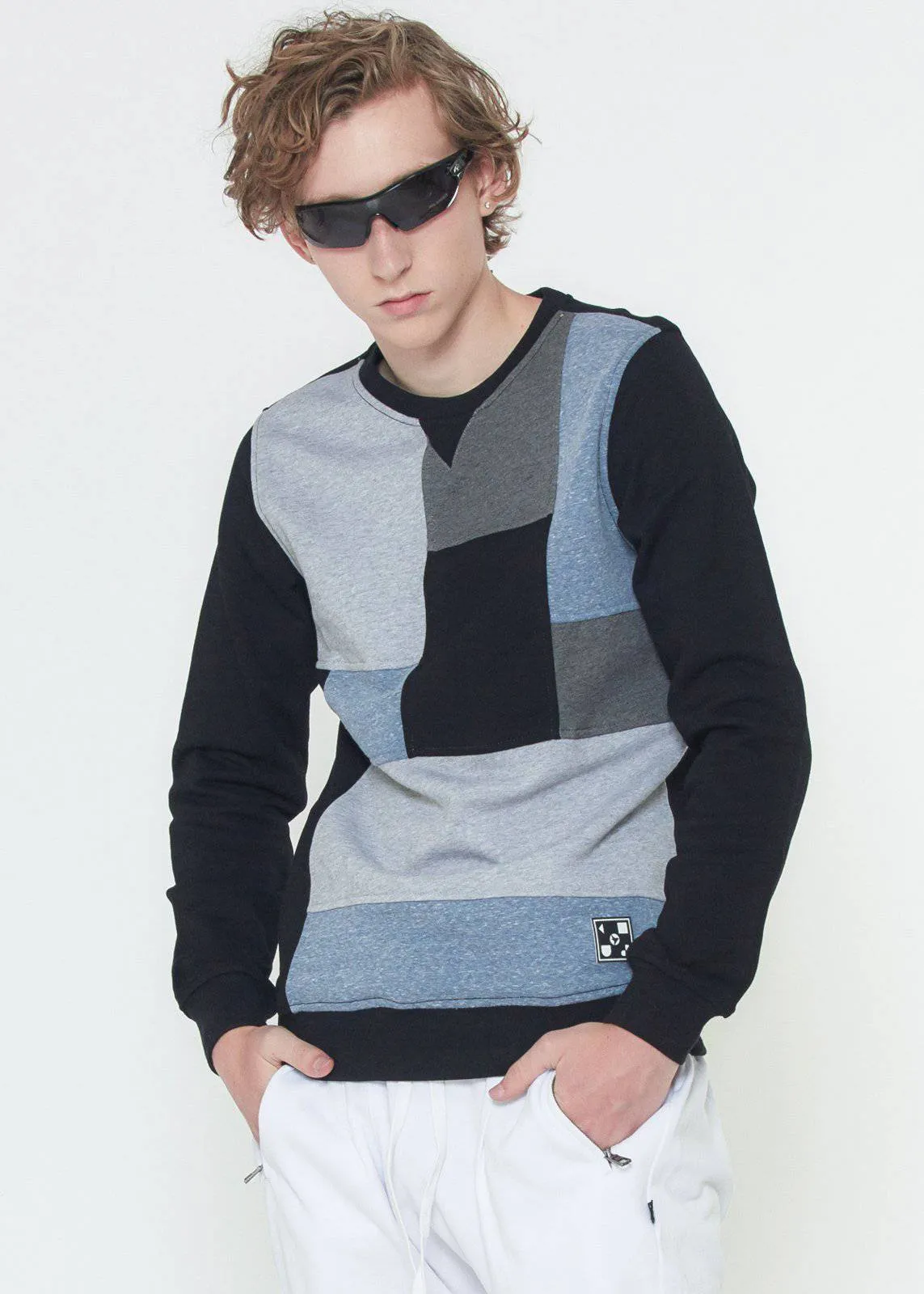 Konus Men's Sweatshirt w/ Panelling in Black