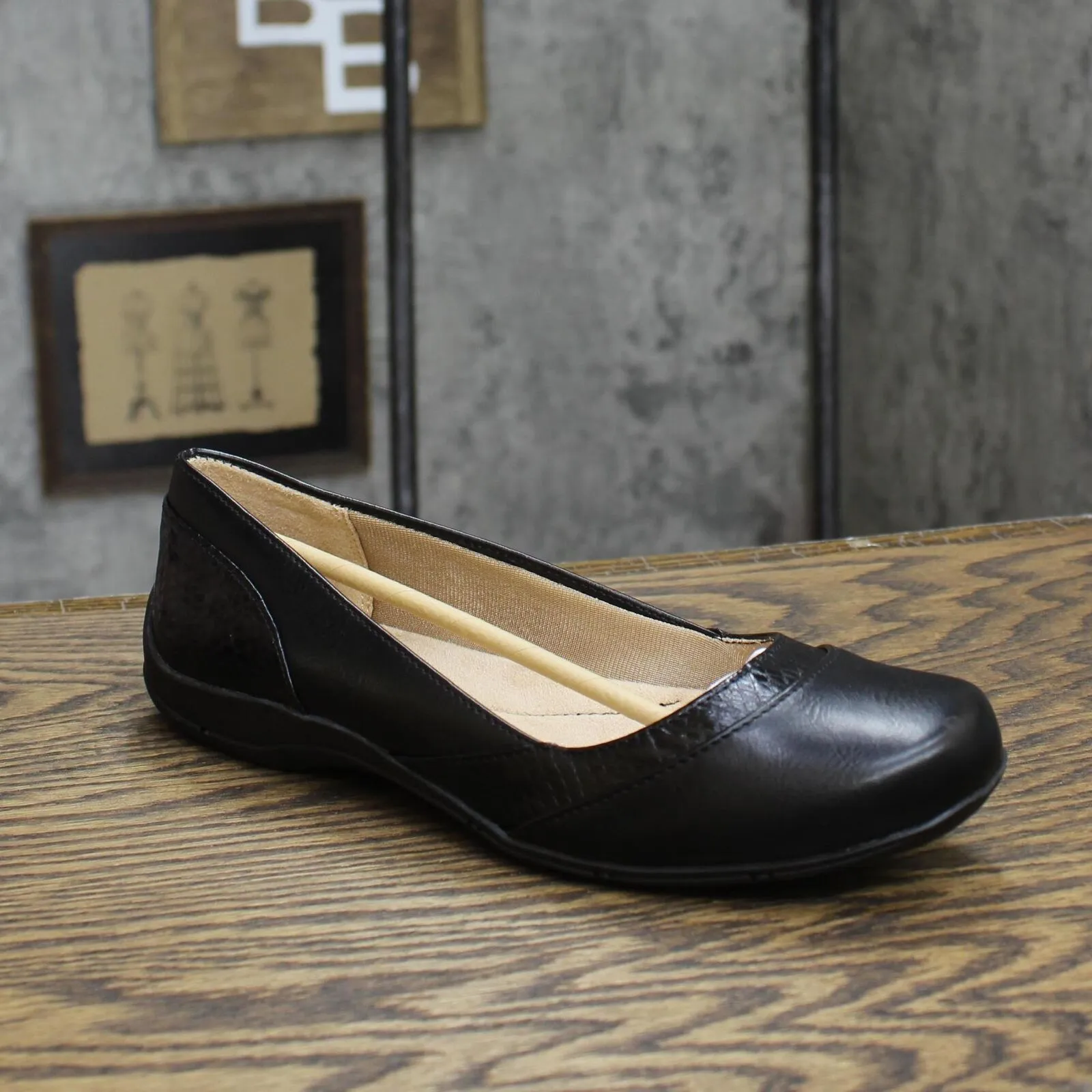 Lifestride Women's Deja Vu Flats Shoes F8065S1 Black 8M