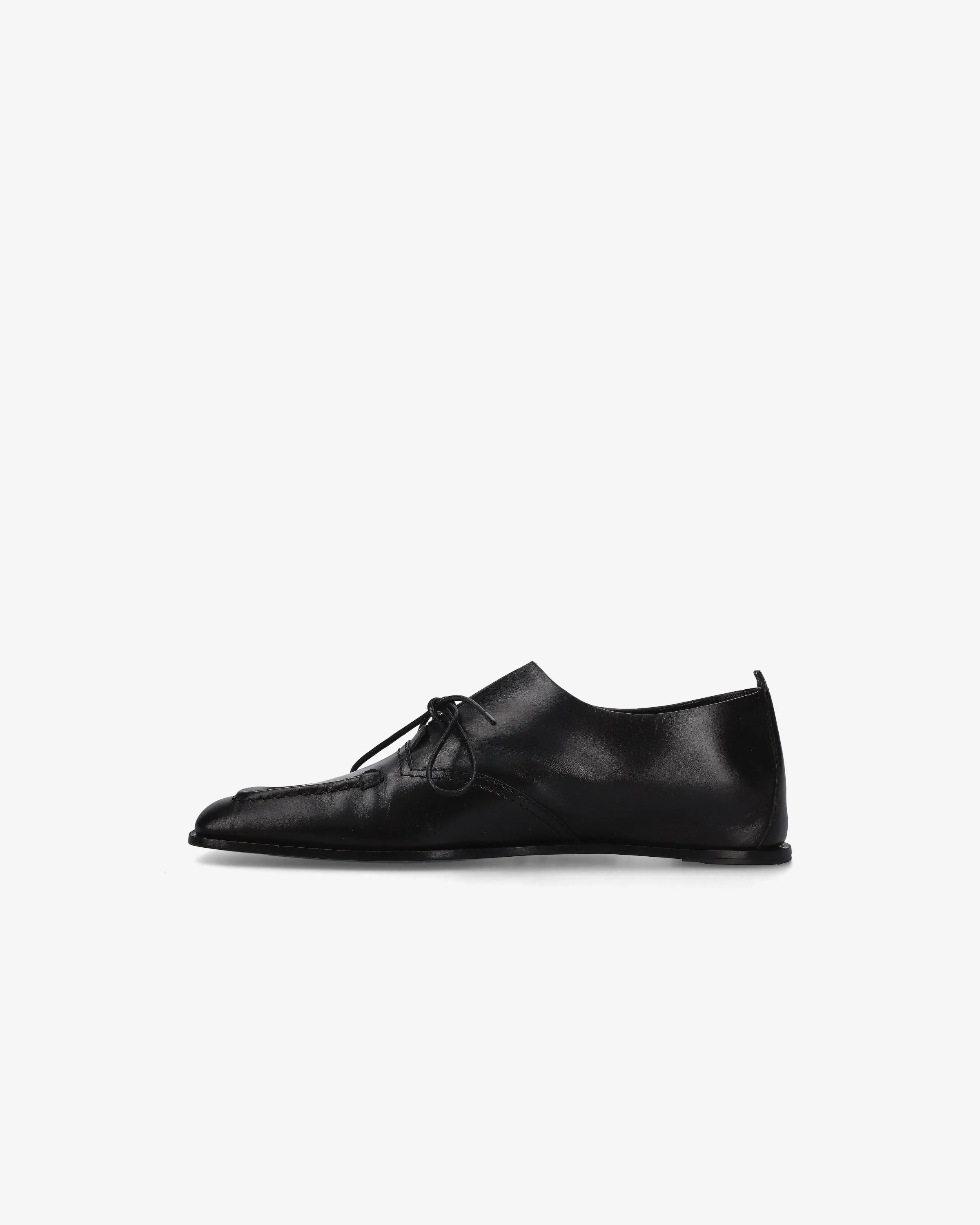 Minimalist Leather Loafer with Adjustable Heel