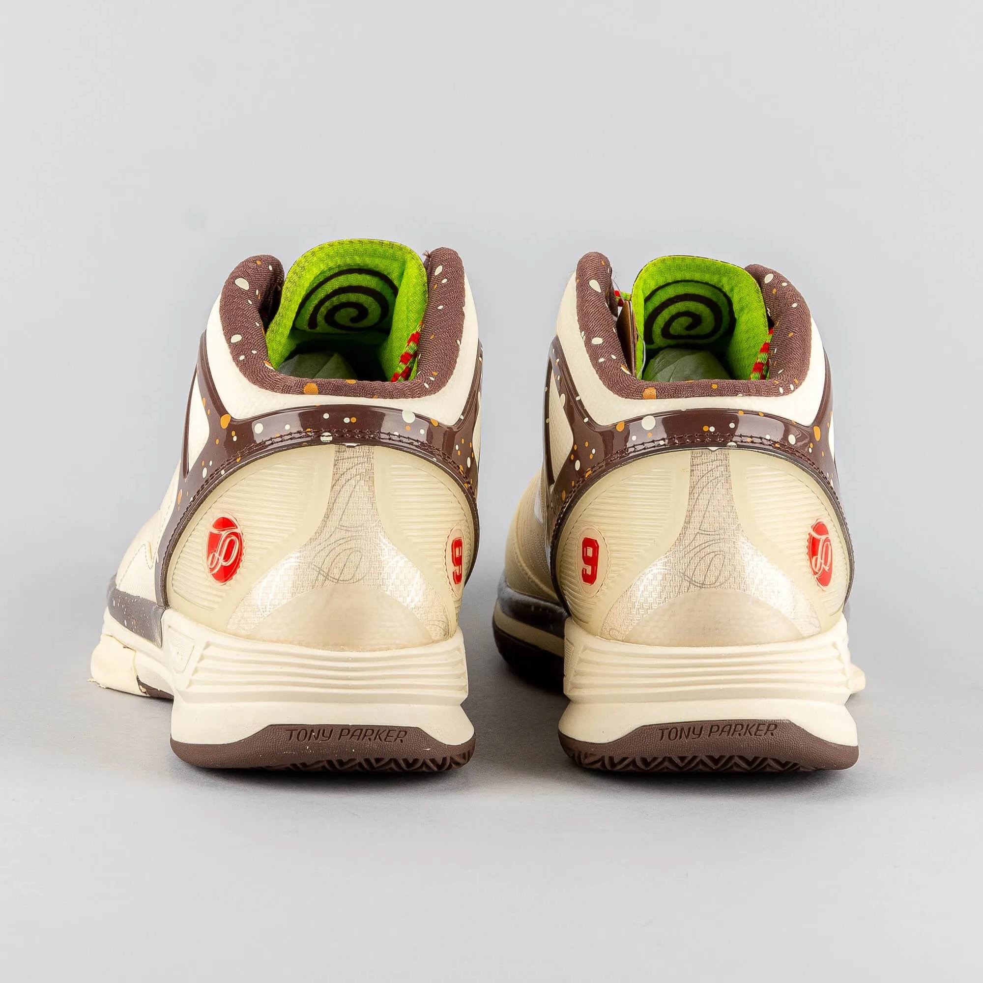 Peak Basketball Shoes Tony Parker TP9-II Christmas PE Cream/Brown