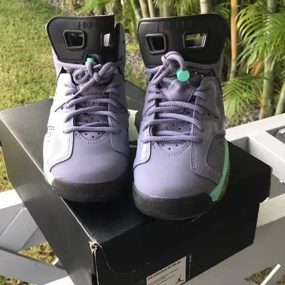 Retro Nike Air Jordan VI Basketball Shoes Size 5Y