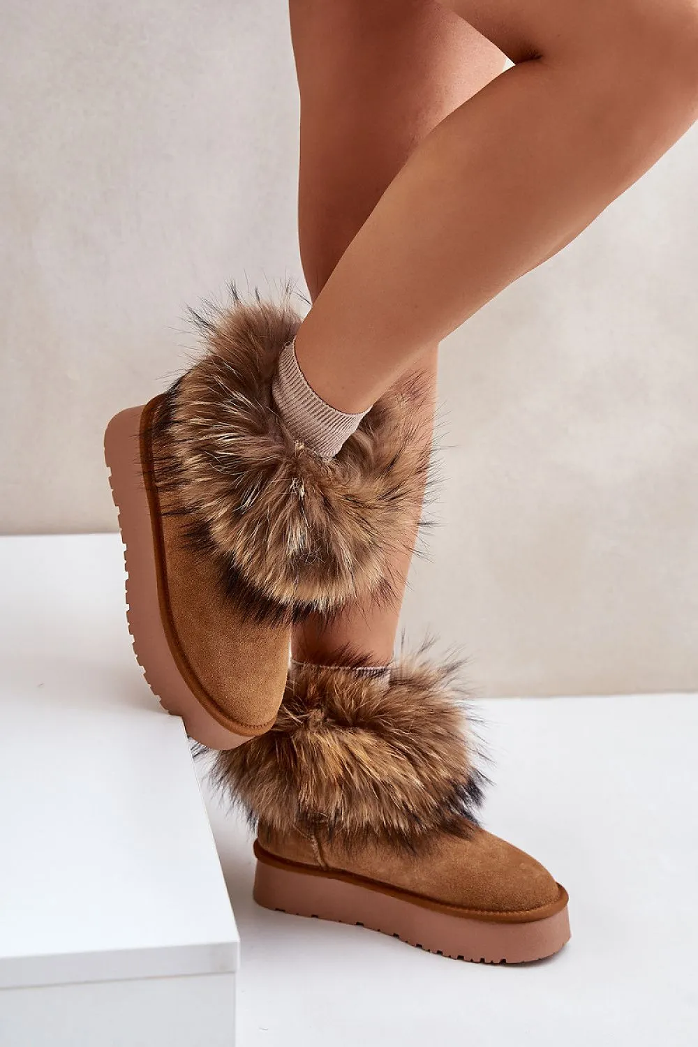 Snow boots