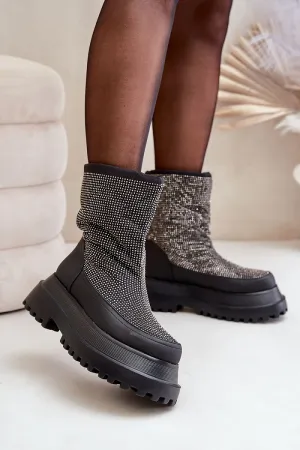 Snow boots