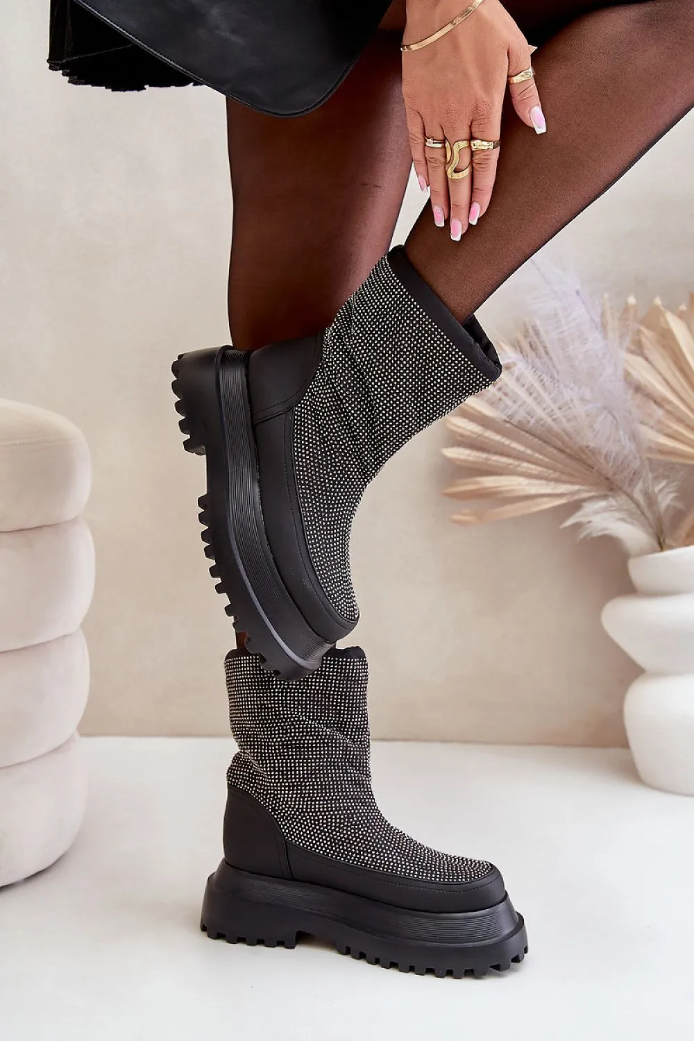 Snow boots