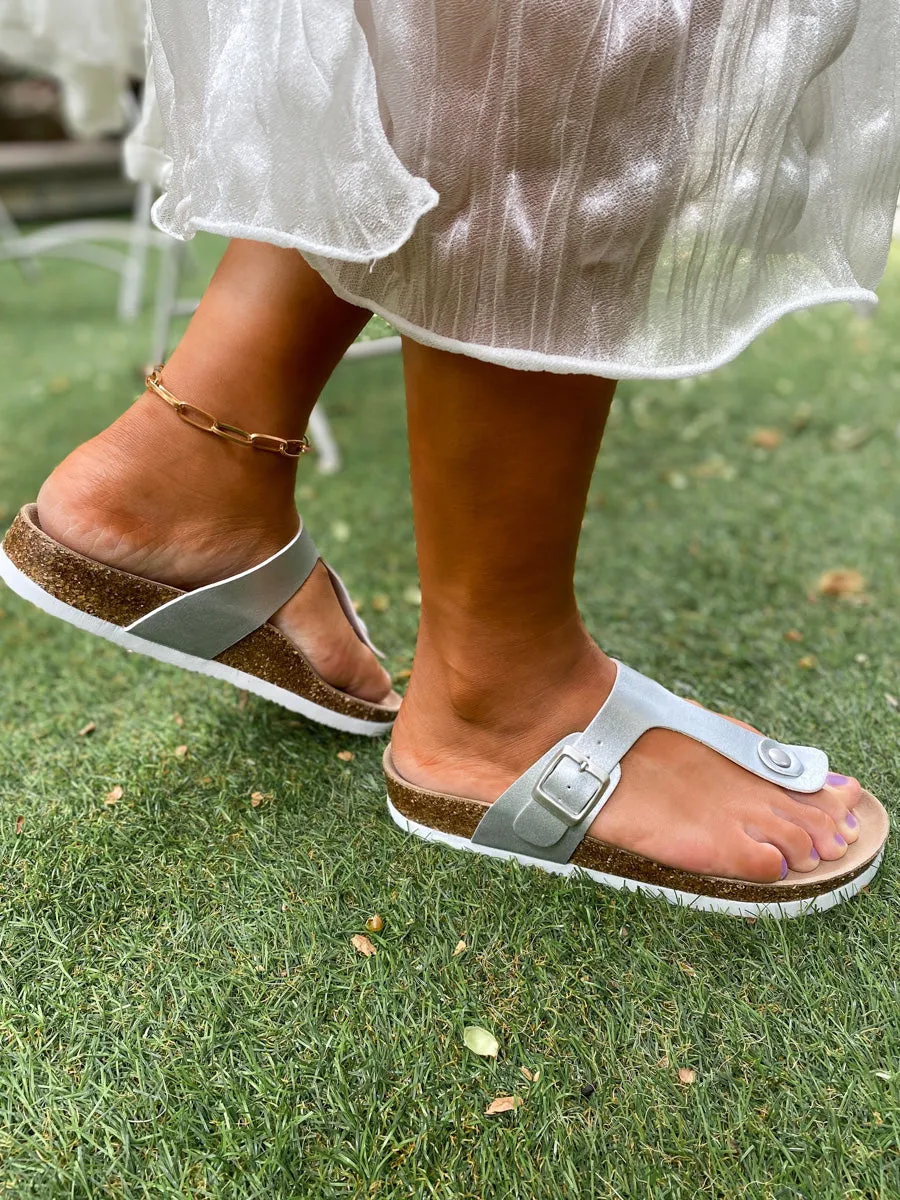 T-Strap Cushioned Footbed Sandals - Maibulun